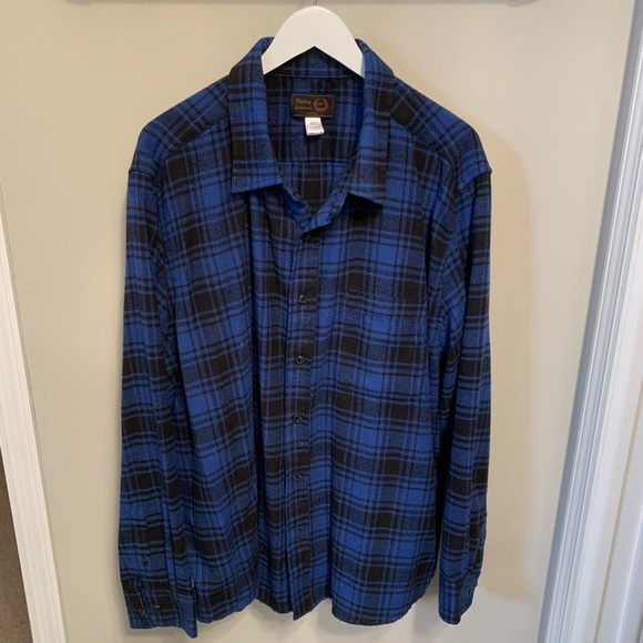 Plaid flannel button down - Picture 1 of 2